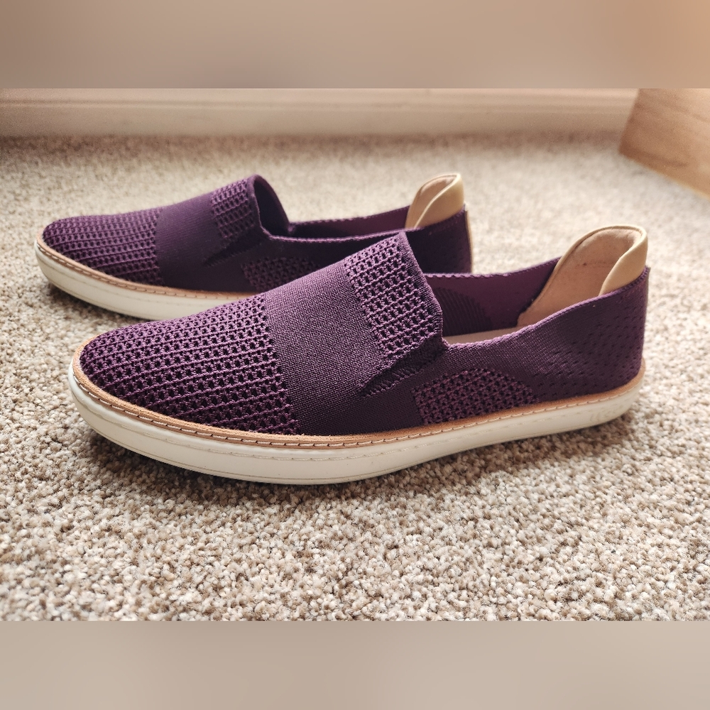 NWOT UGG Sammy Knit Slip-ons Sneakers